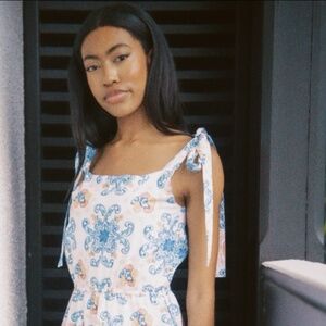 Meet your Posher, Nia